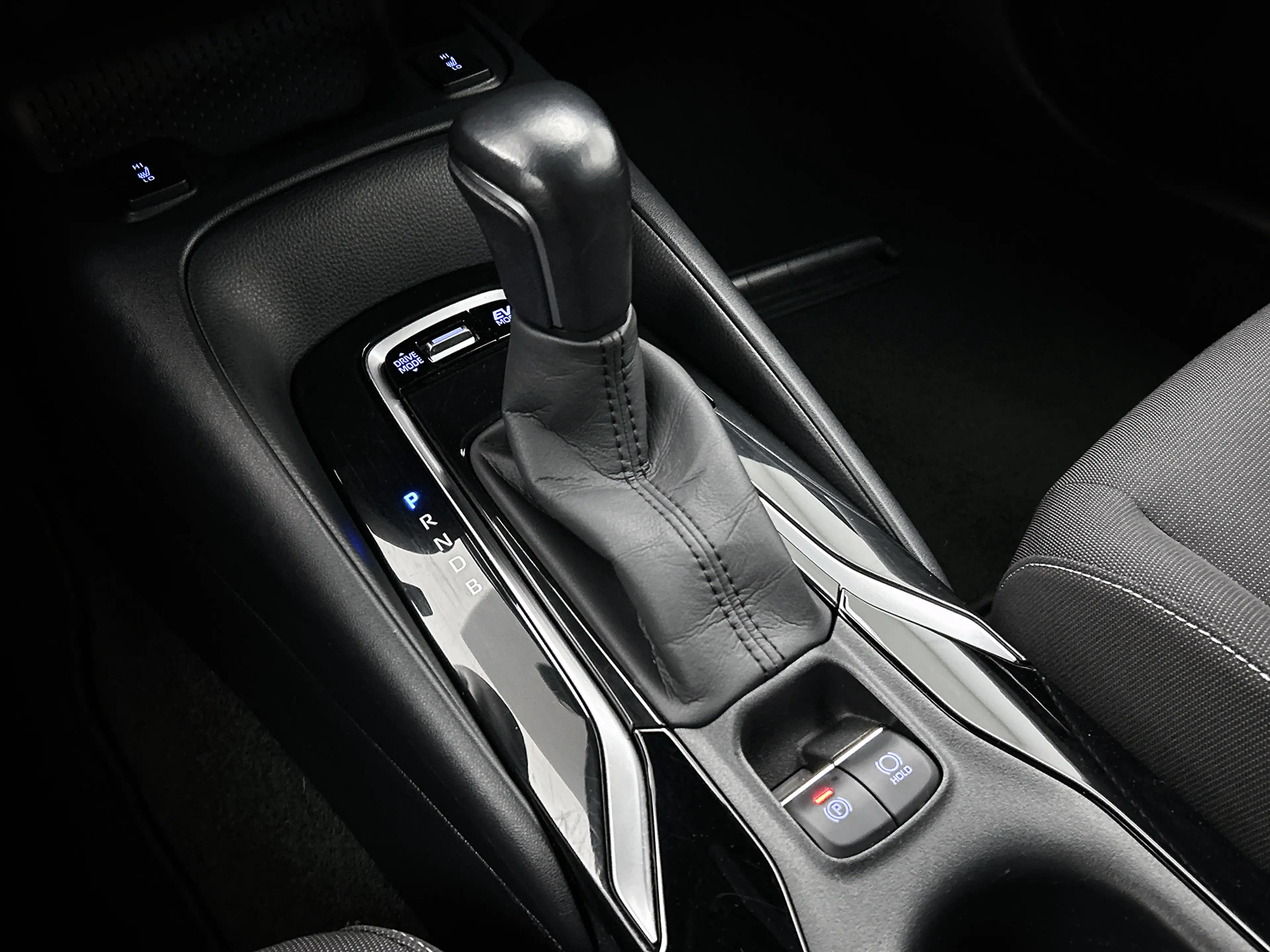 Suzuki Swace Select — photo 10