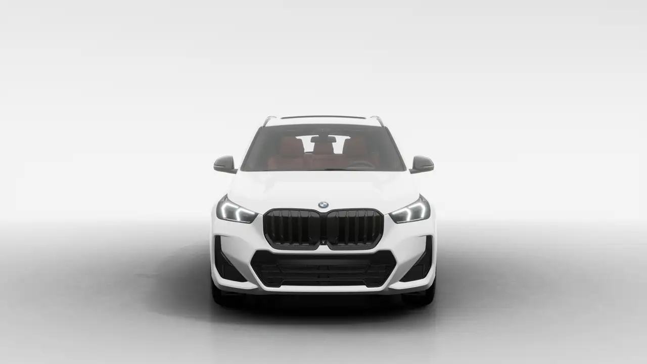 BMW X1 снимка BMW X1