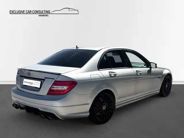 Mercedes-Benz C-Class view 6