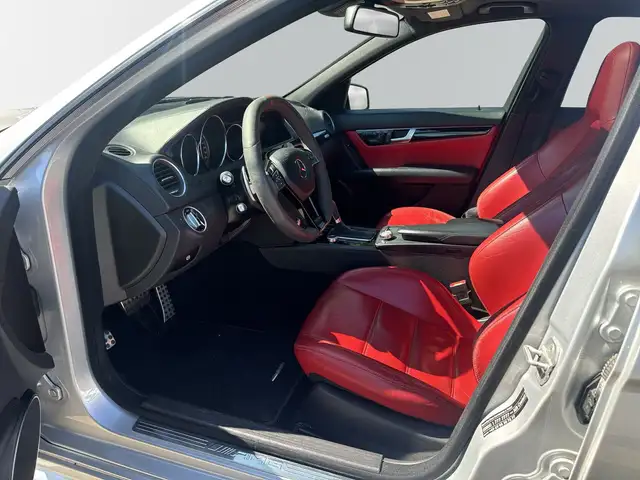 Mercedes-Benz C-Class view 8