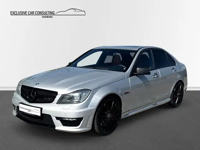 Mercedes-Benz C-Class view 3