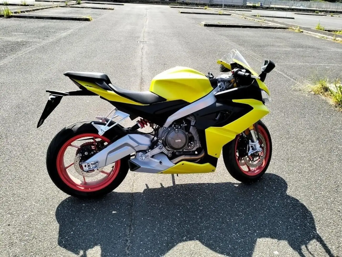 Aprilia RS 660 Giallo - 2
