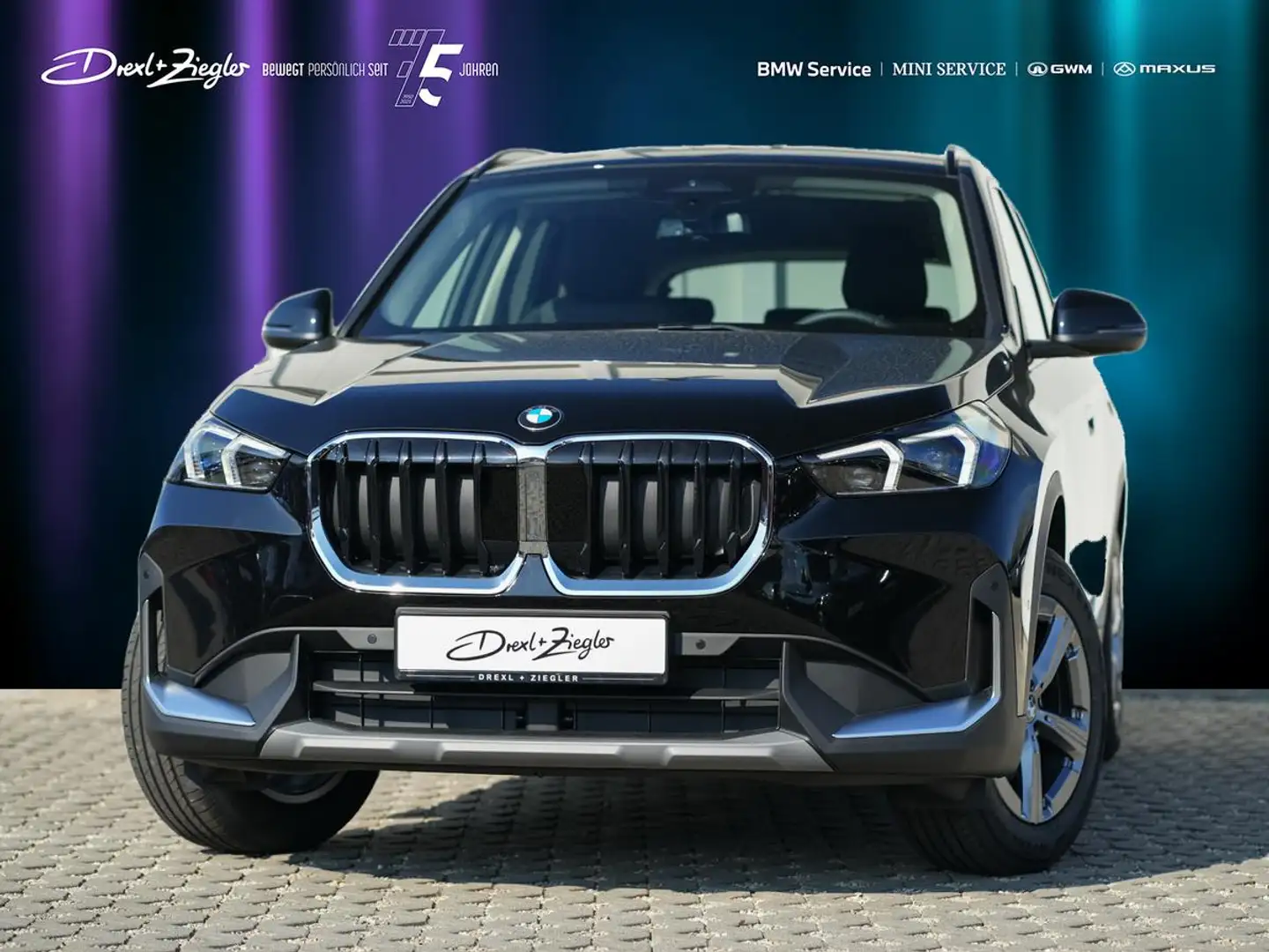BMW X1 sDrive18i AHK AdLED PanoDach Travel+PremPaket Schwarz - 1