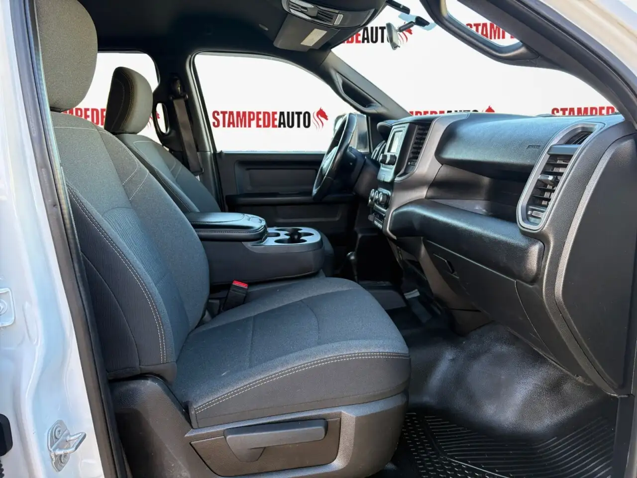 RAM 3500 снимка RAM 3500