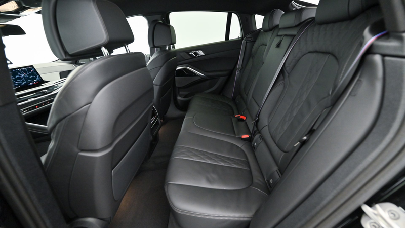 BMW X6 xDrive30d M-Sportpaket Pro — photo 13