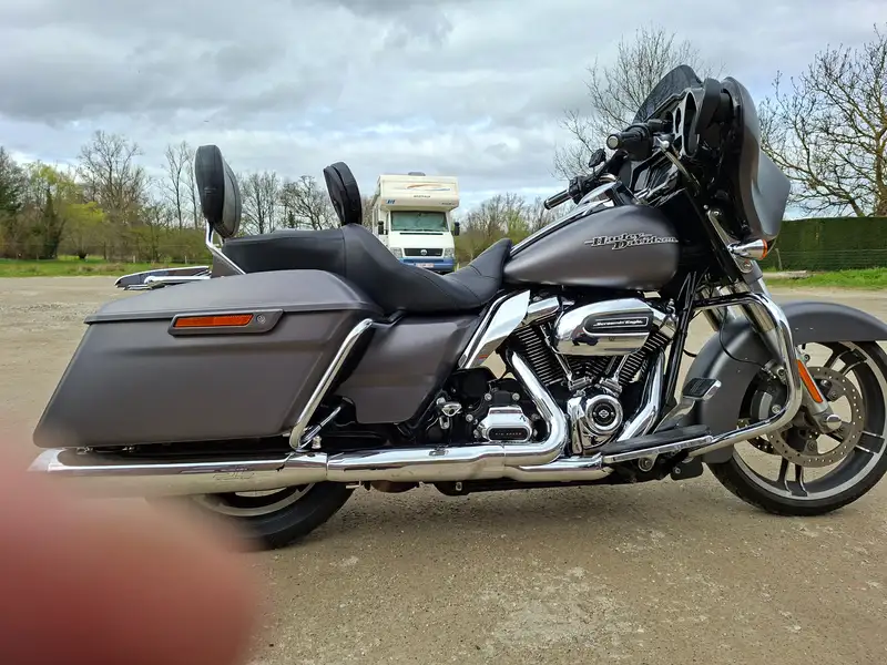 Harley-Davidson Street Glide - foto 6