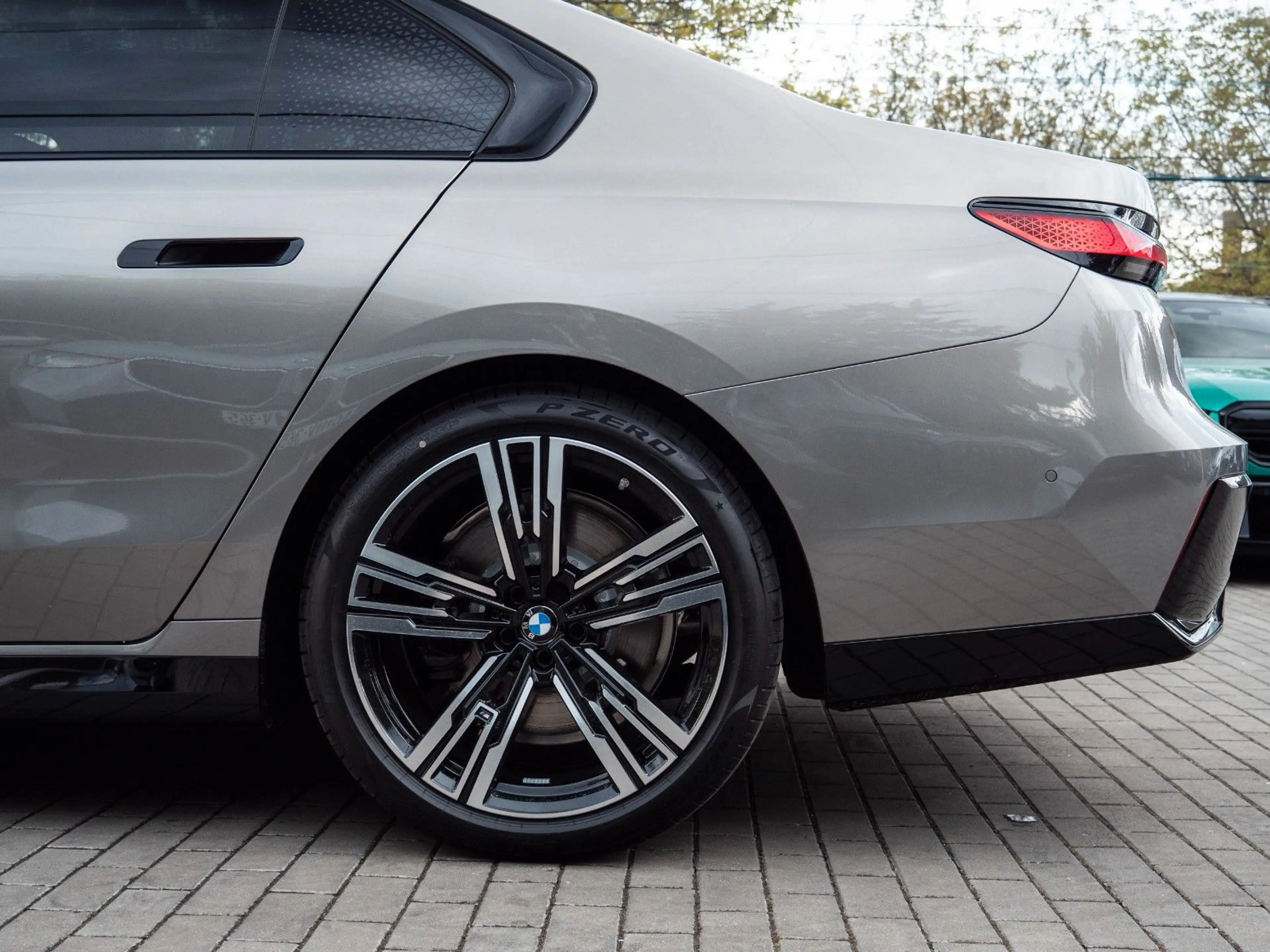 BMW 740 d M SPORT.MASSAGE.DR.ASS.PRO.SKY.5/100 — photo 10