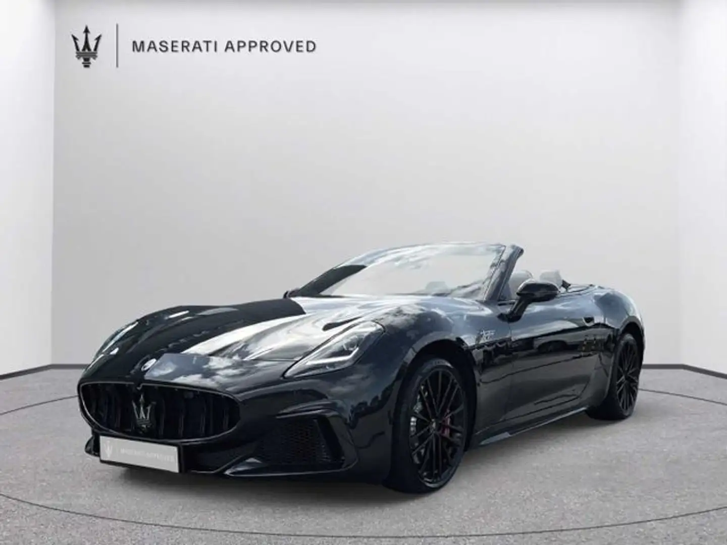 Maserati GranCabrio Trofeo Schwarz - 1
