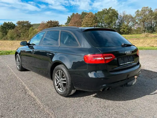 Audi A4 view 3