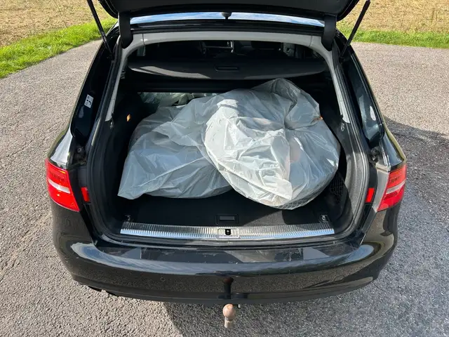 Audi A4 view 5