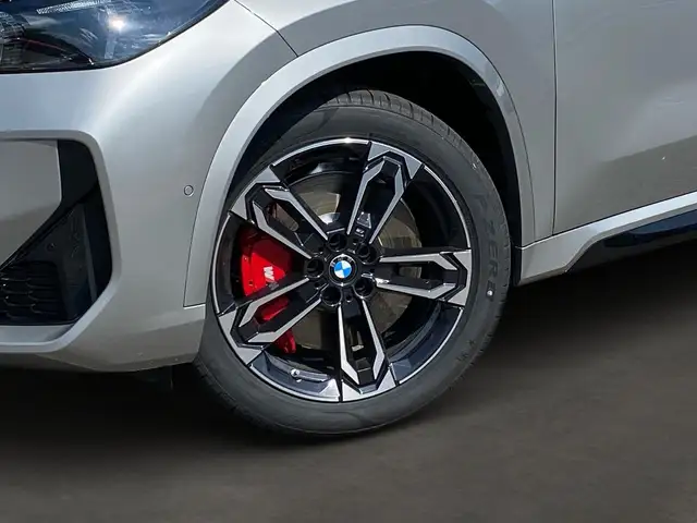 BMW X1 view 6