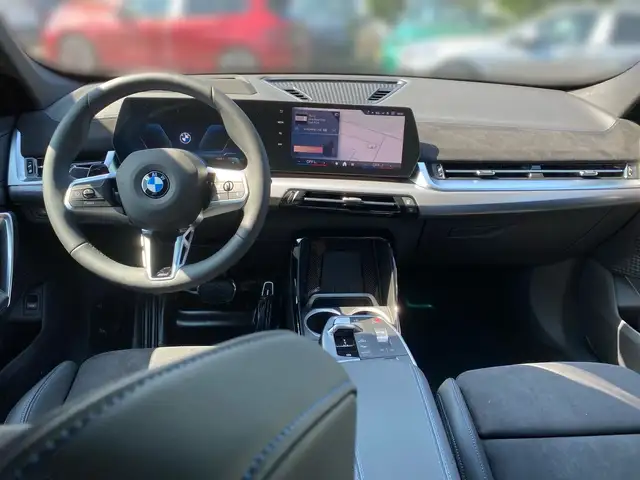 BMW X1 view 10