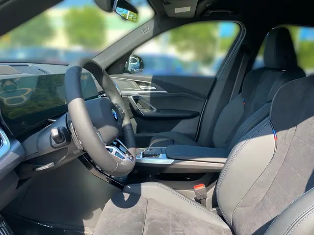 BMW X1 view 7