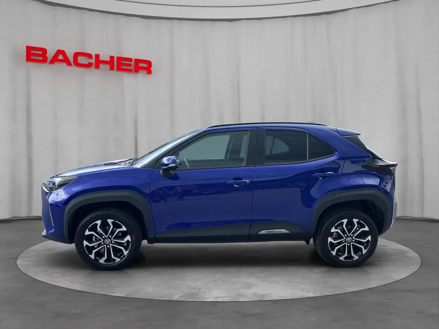 Toyota Yaris Cross Yaris Cross Active Drive 1,5 VVT-i inkl. Safety P Blau - 2