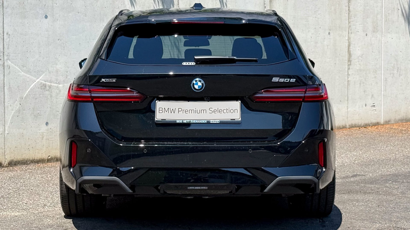 BMW 550 e xDrive — photo 5