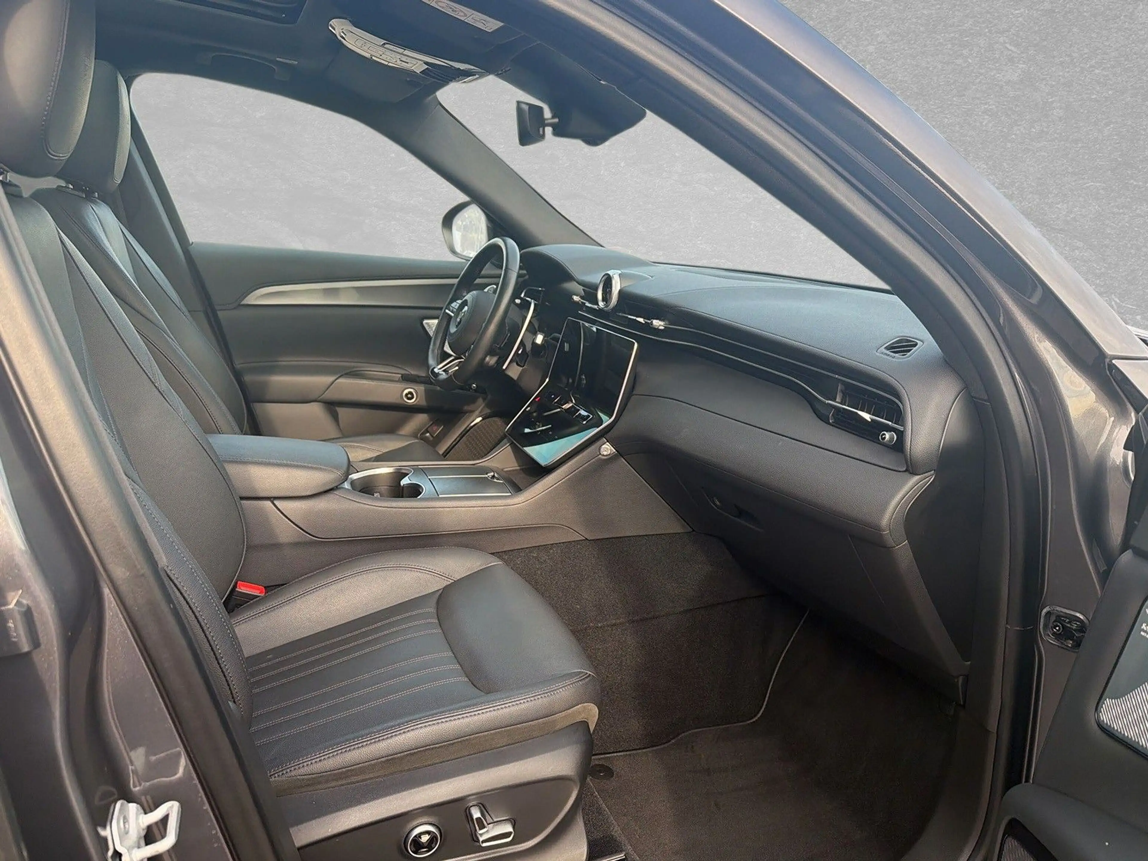 Maserati Grecale GT Hybrid AWD MJ 23 AHK ACC LED SD — photo 3