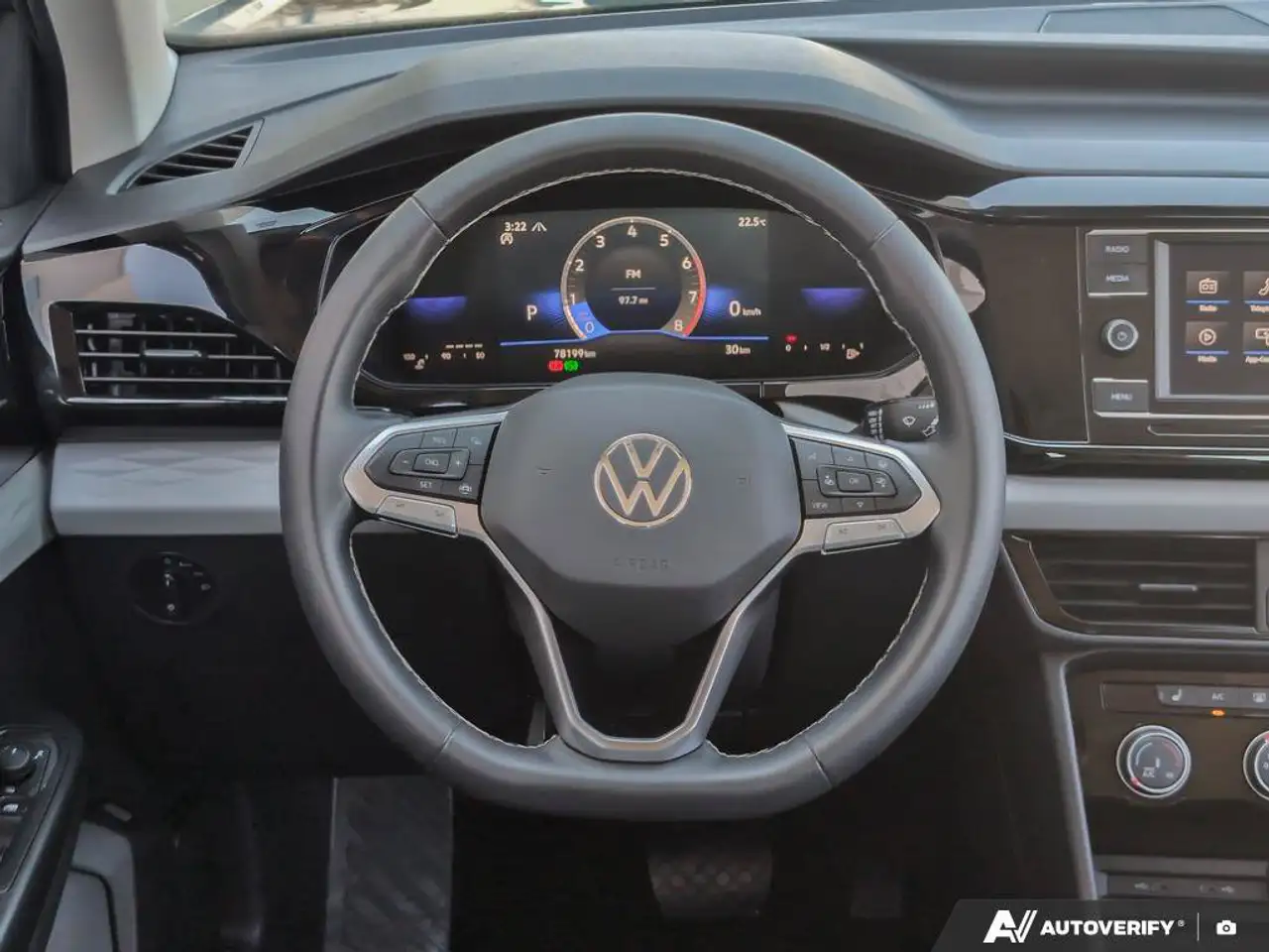Volkswagen Taos снимка Volkswagen Taos