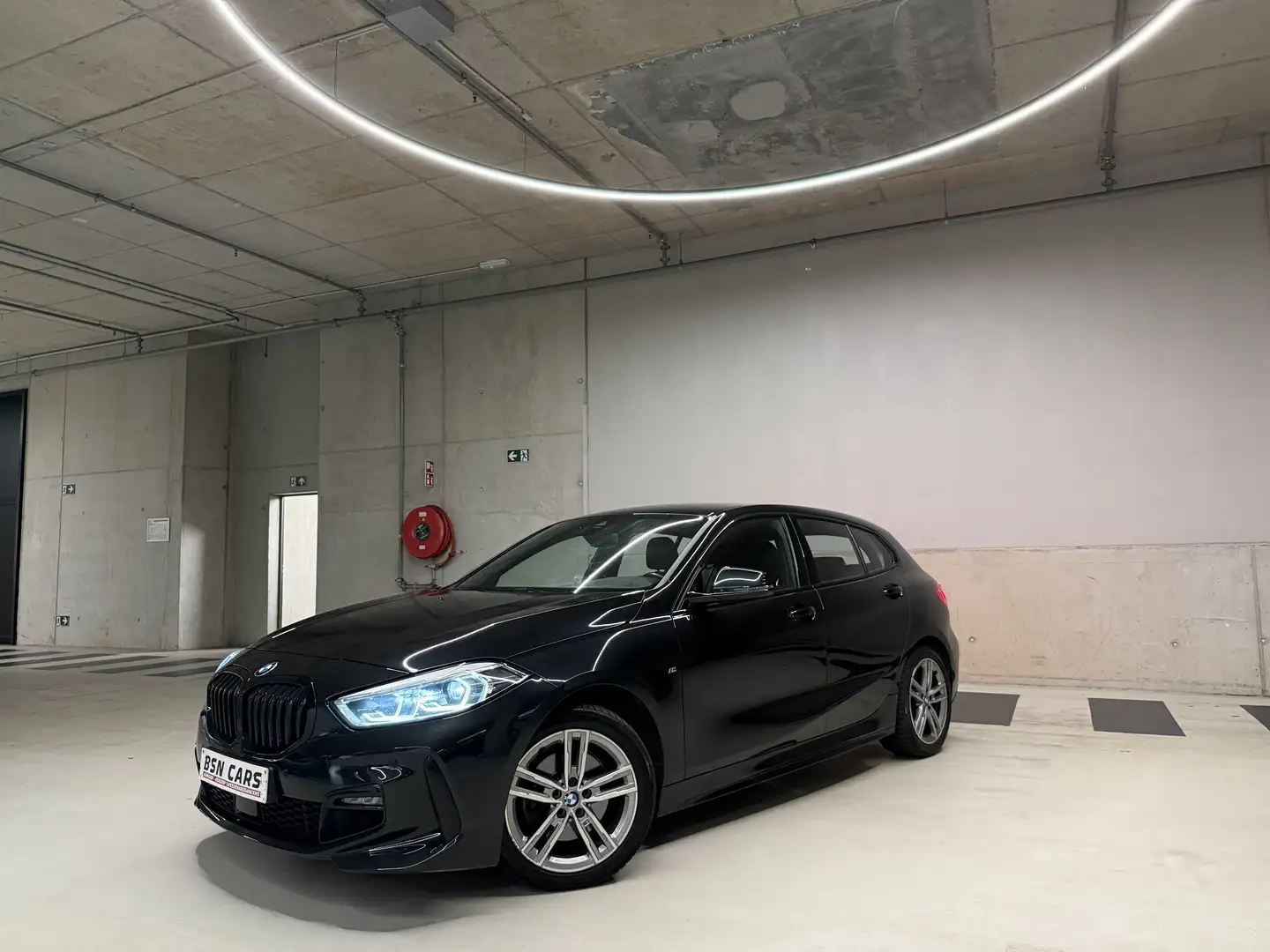 BMW 118 /MPACKET/ZETELVERWARMING/LANE/OHB/GARANTIE Noir - 2
