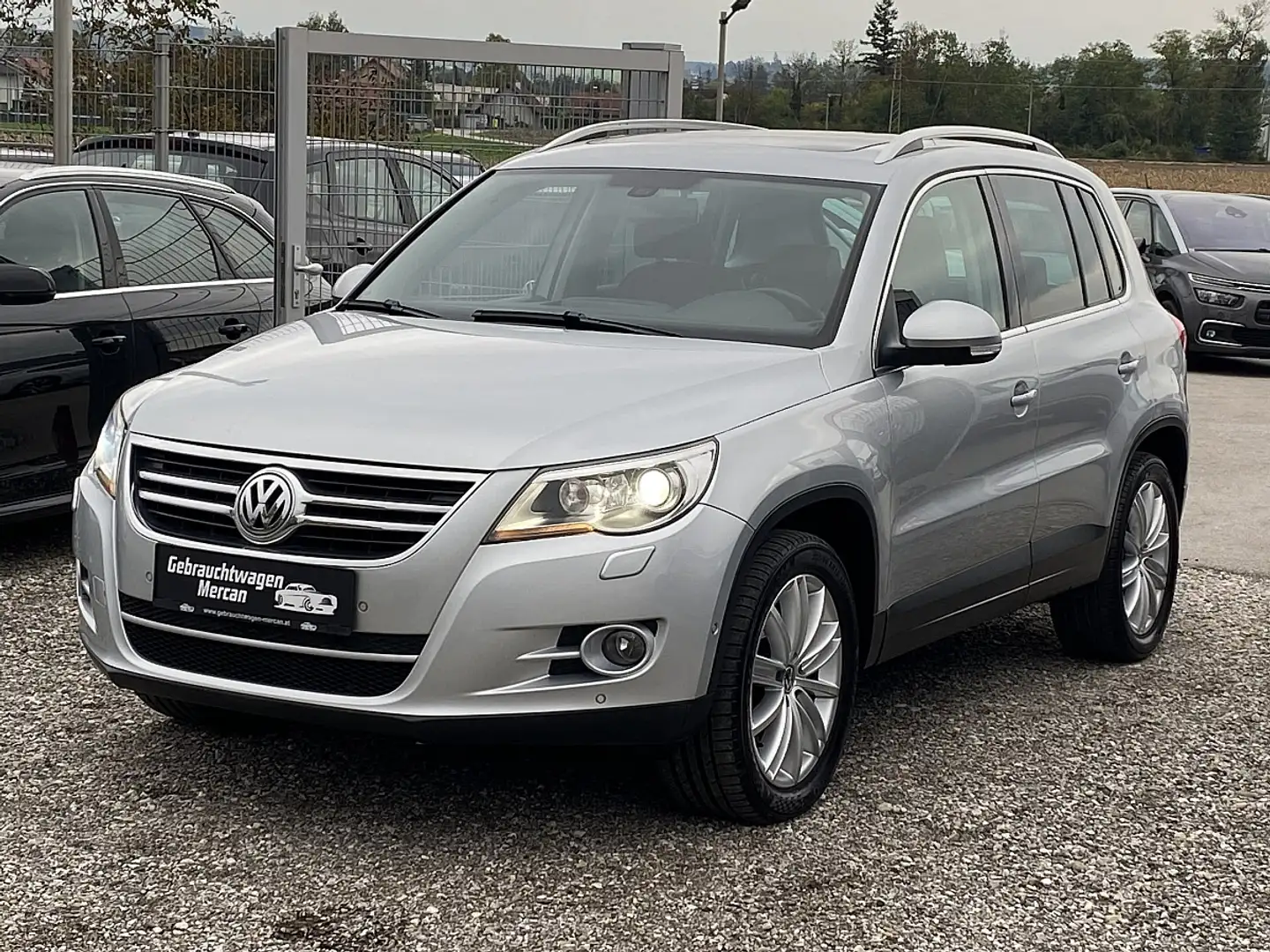 Volkswagen Tiguan 2,0 TDI CR DPF 4Motion Sport&Style Aut. Grau - 1