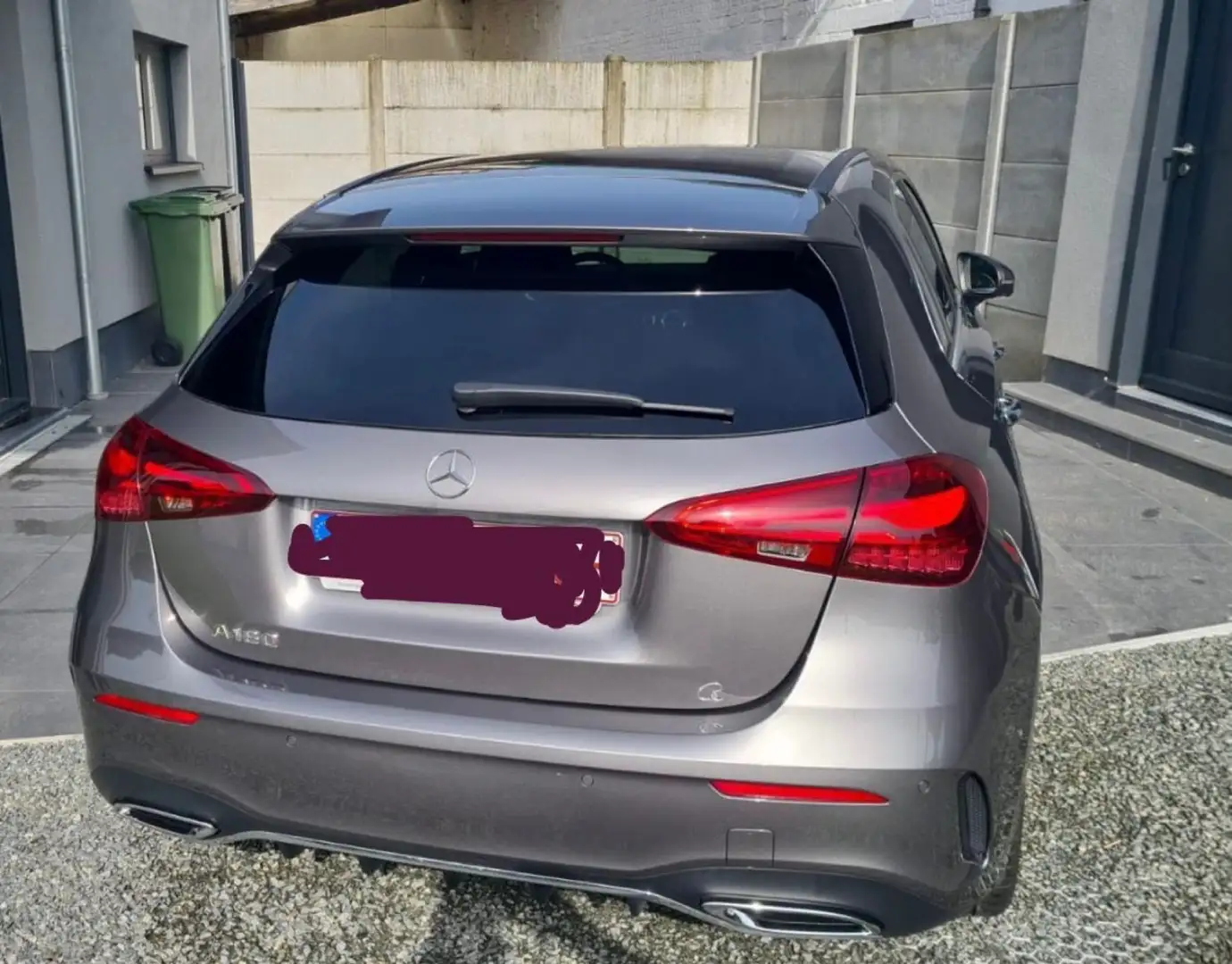 Mercedes-Benz A 180 AMG Line - 2