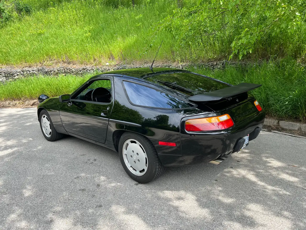 Porsche 928 photo Porsche 928
