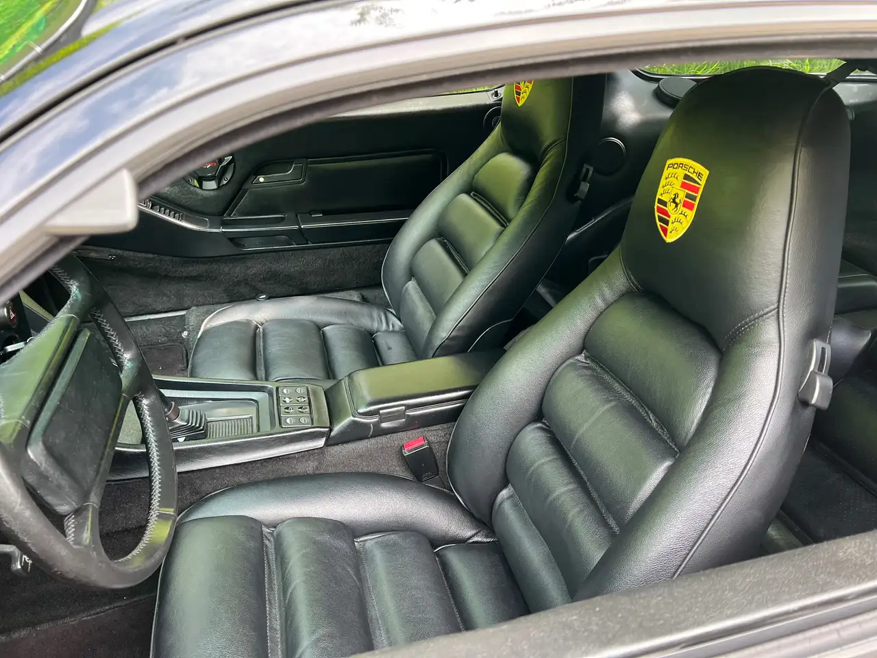 Porsche 928 photo Porsche 928