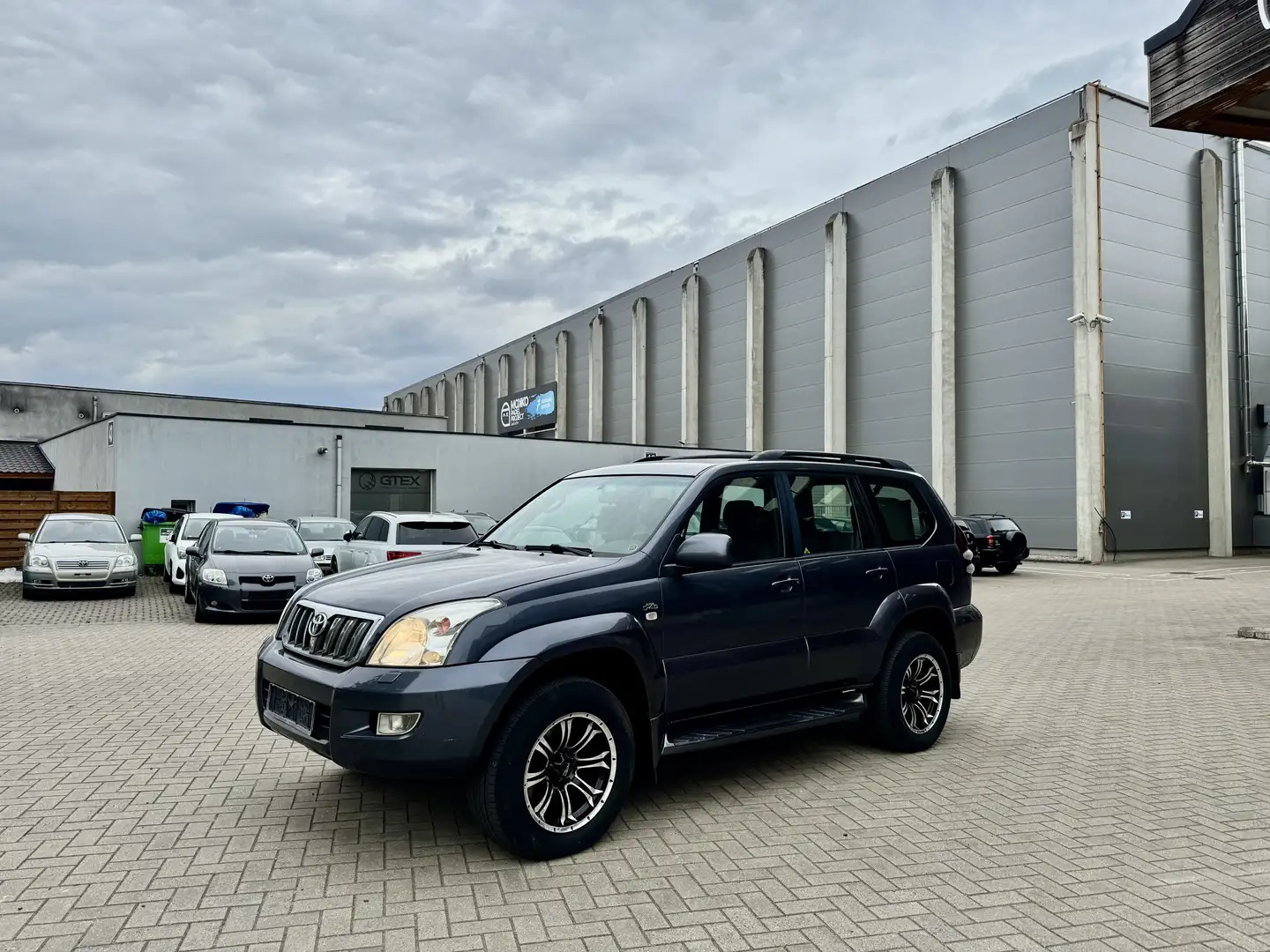 Toyota Land Cruiser Prado 3.0 DIESEL AUTOMATIC 6 PLACES EXPORT Grijs - 1