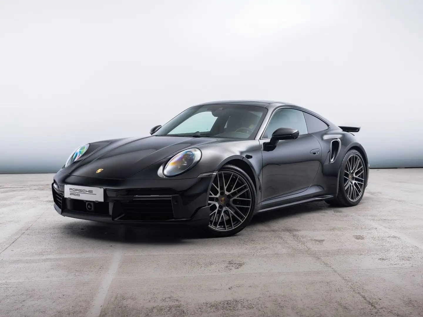 Porsche 911 Turbo Coupé I (992) Schwarz - 1