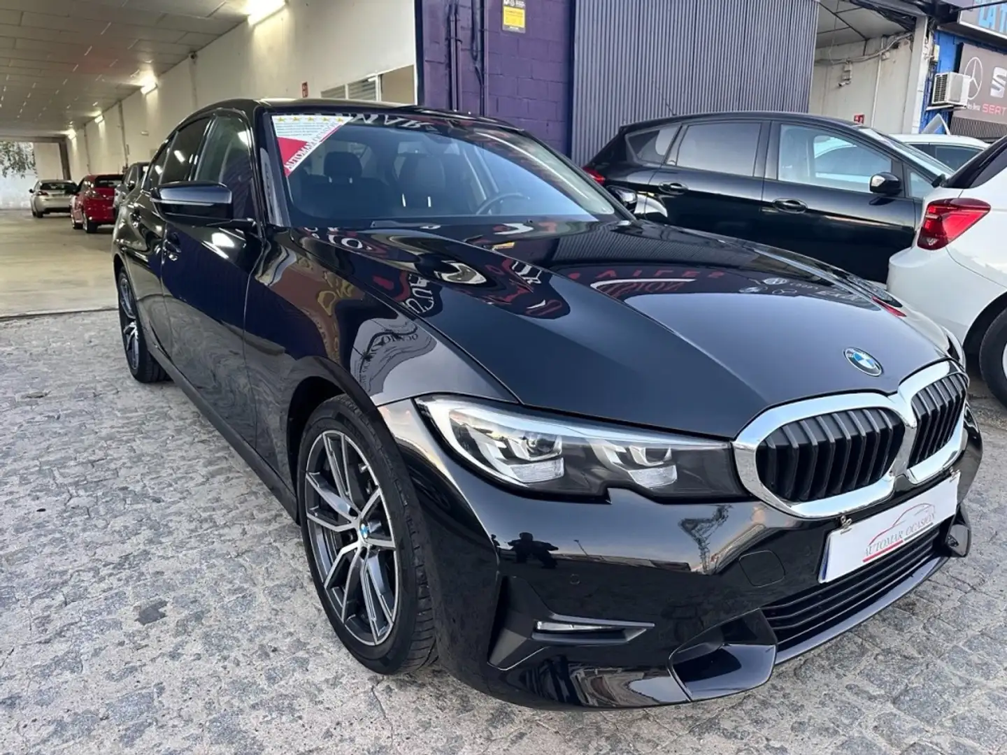 BMW 318 318dA Negro - 1