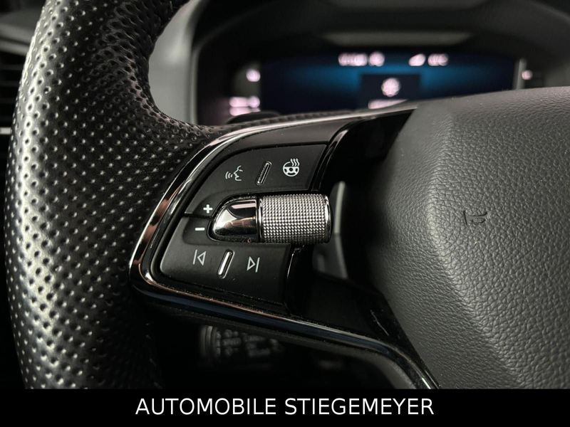 Skoda Karoq Sportline — photo 11