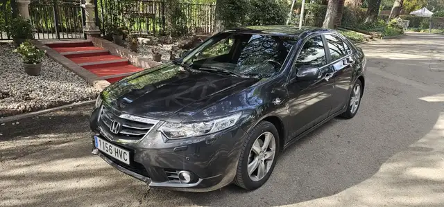 Honda Accord 2.2i-DTEC Executive - Piel