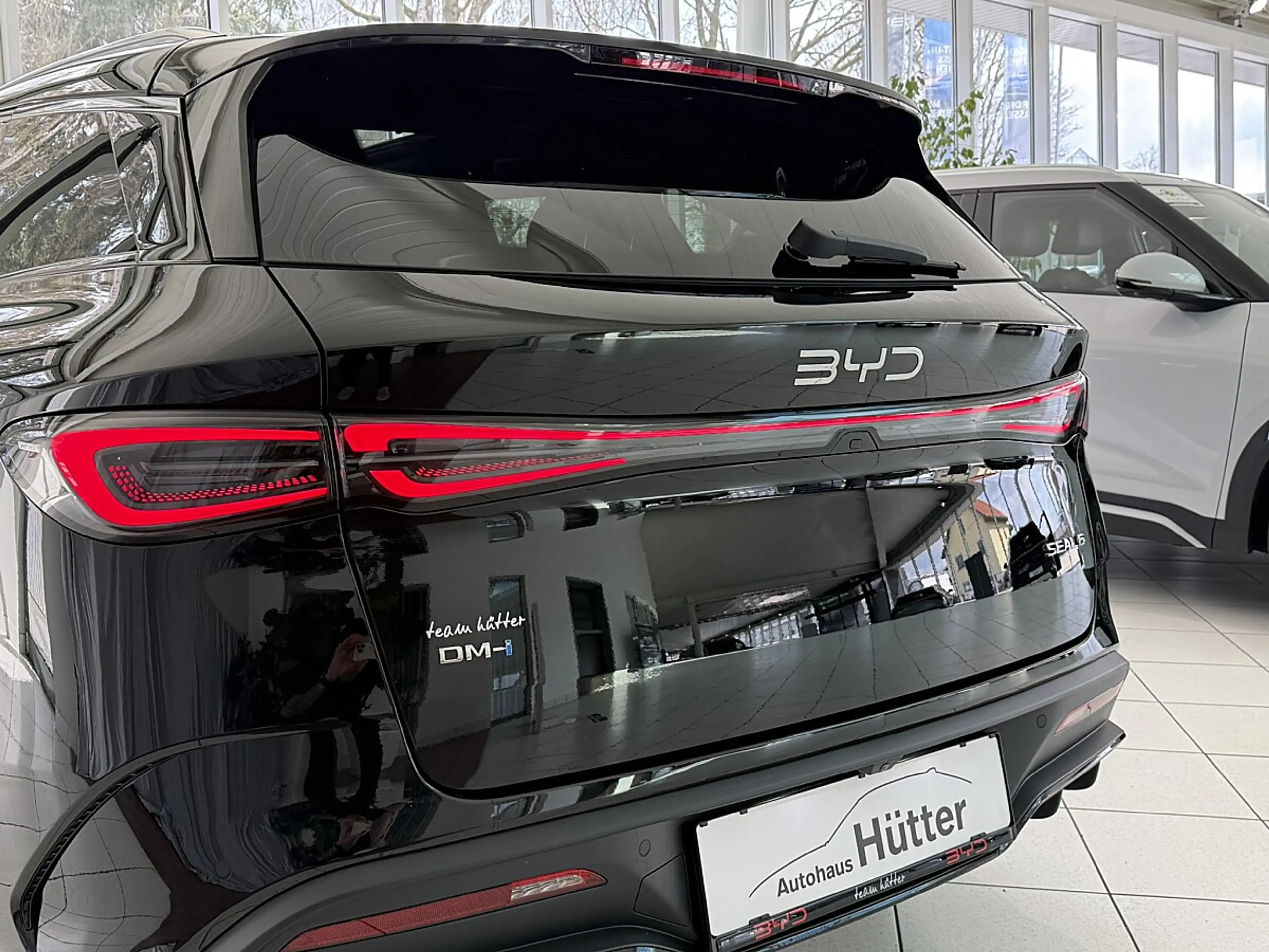 BYD Seal 6 DM-i Touring PHEV 19kWh Comfort Österreich Paket — photo 6