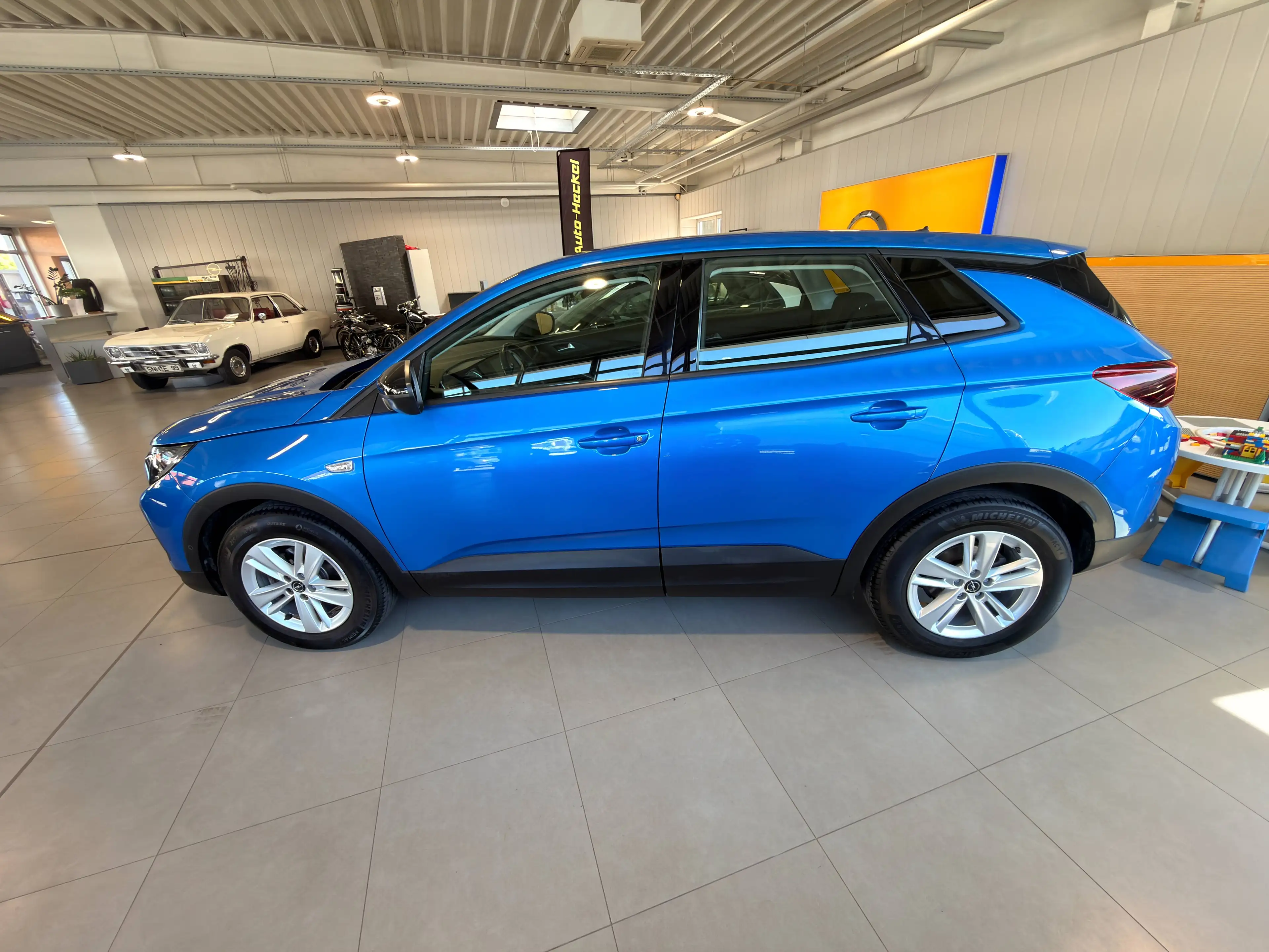 Opel Grandland X LED,Rückfahrkamera,Carplay.Sitz+Lenkradheizung,Alufelgen,PDC,USB! — photo 7