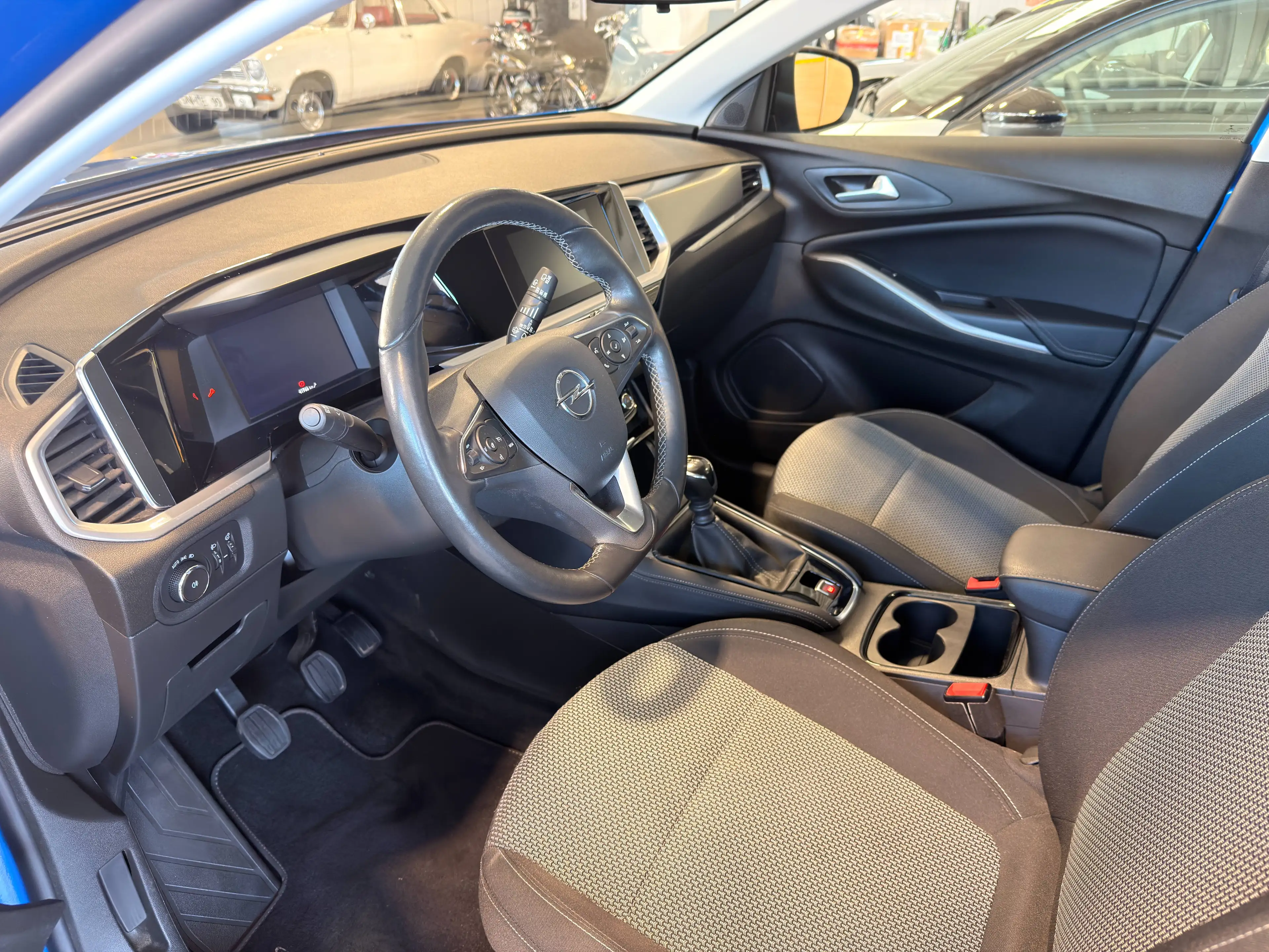 Opel Grandland X LED,Rückfahrkamera,Carplay.Sitz+Lenkradheizung,Alufelgen,PDC,USB! — photo 9