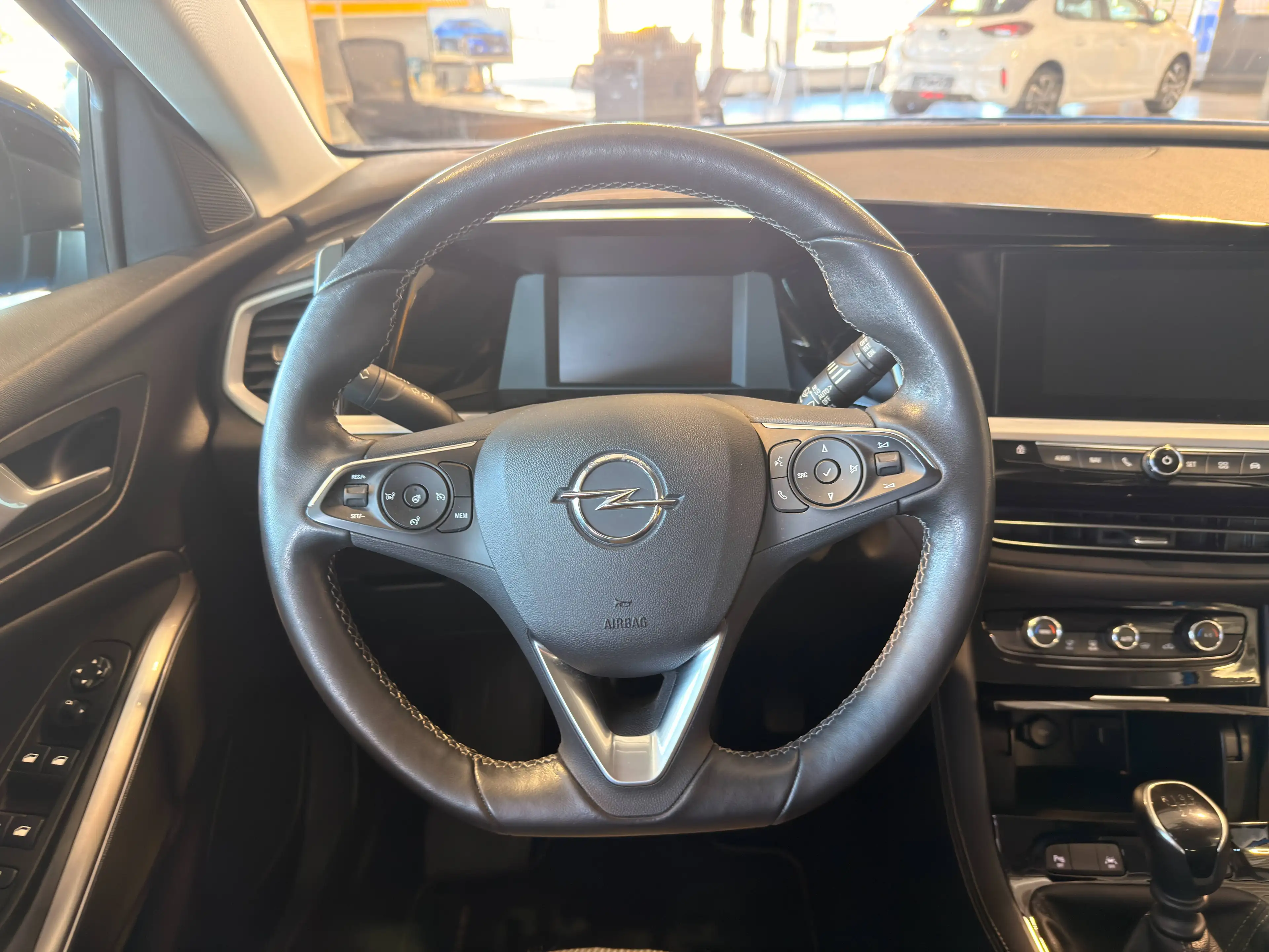 Opel Grandland X LED,Rückfahrkamera,Carplay.Sitz+Lenkradheizung,Alufelgen,PDC,USB! — photo 14