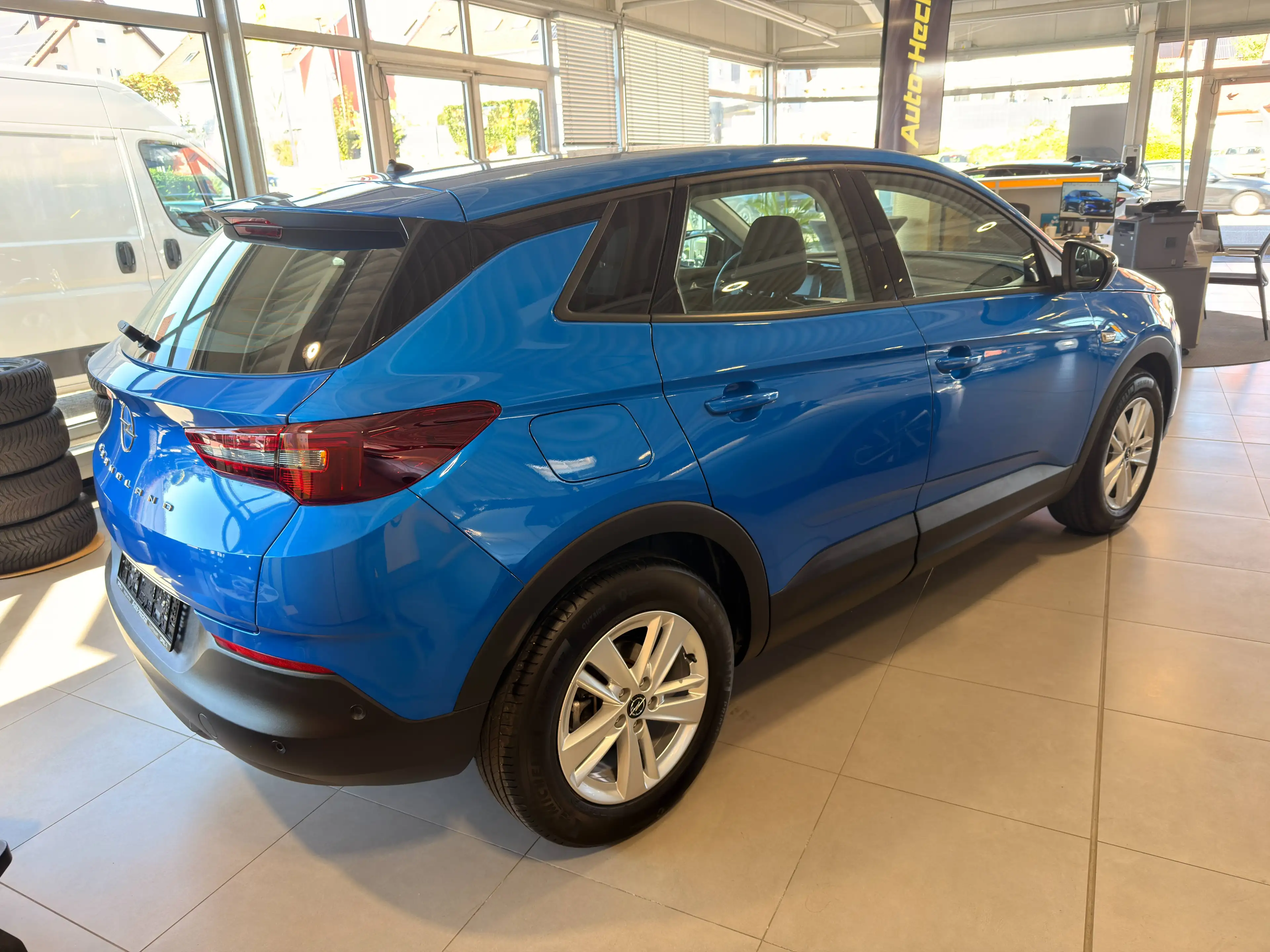 Opel Grandland X LED,Rückfahrkamera,Carplay.Sitz+Lenkradheizung,Alufelgen,PDC,USB! — photo 4
