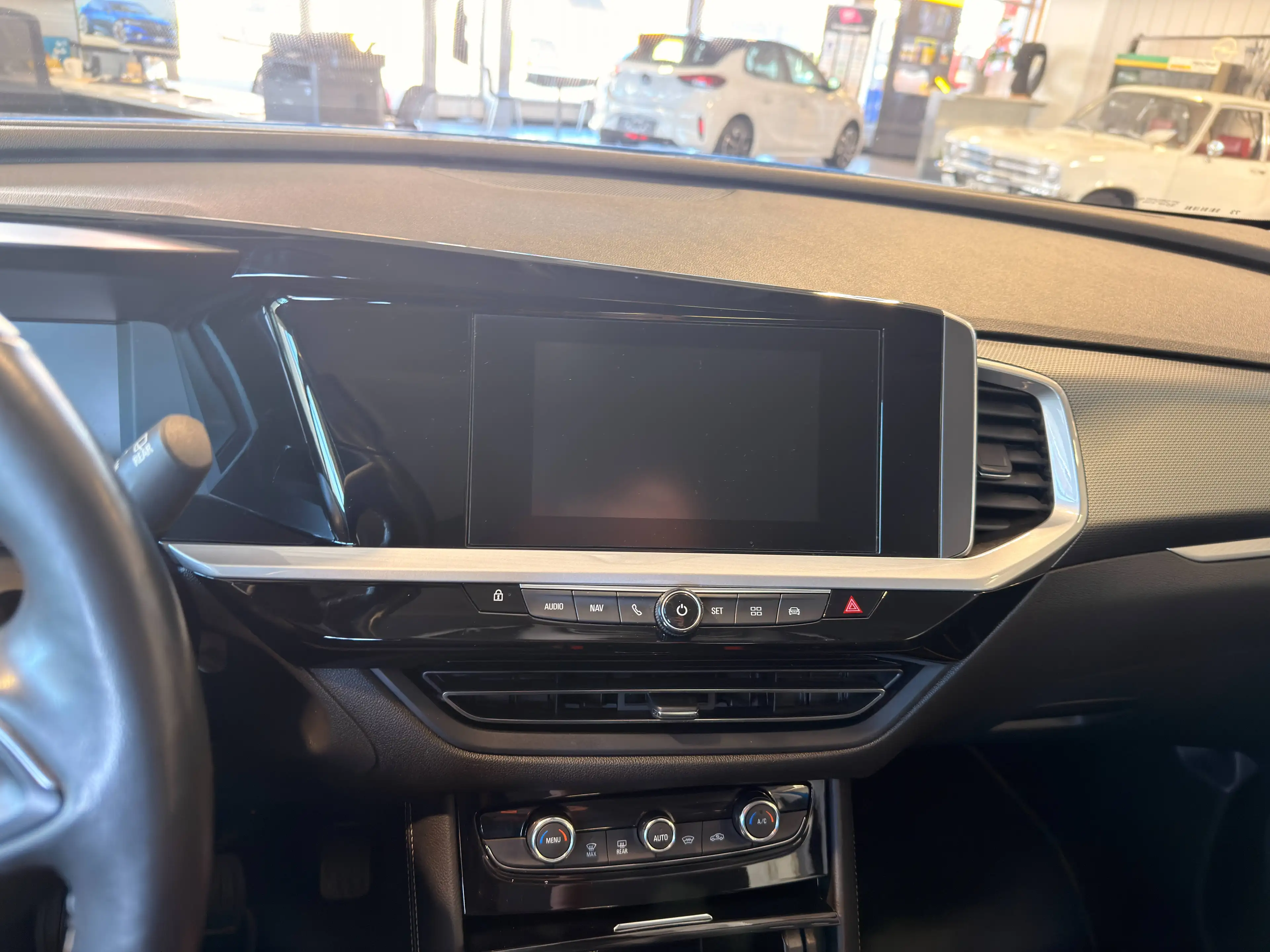 Opel Grandland X LED,Rückfahrkamera,Carplay.Sitz+Lenkradheizung,Alufelgen,PDC,USB! — photo 15