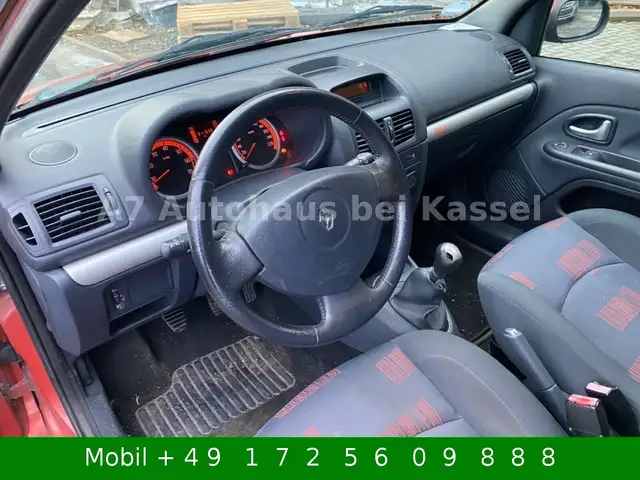 Renault Clio view 13