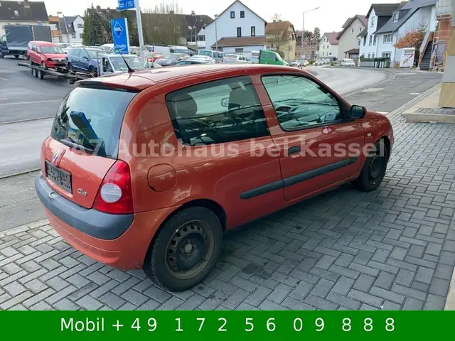 Renault Clio view 11