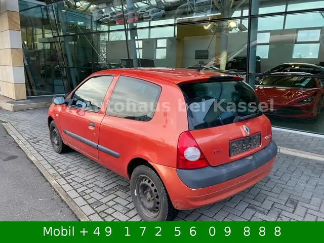 Renault Clio view 3