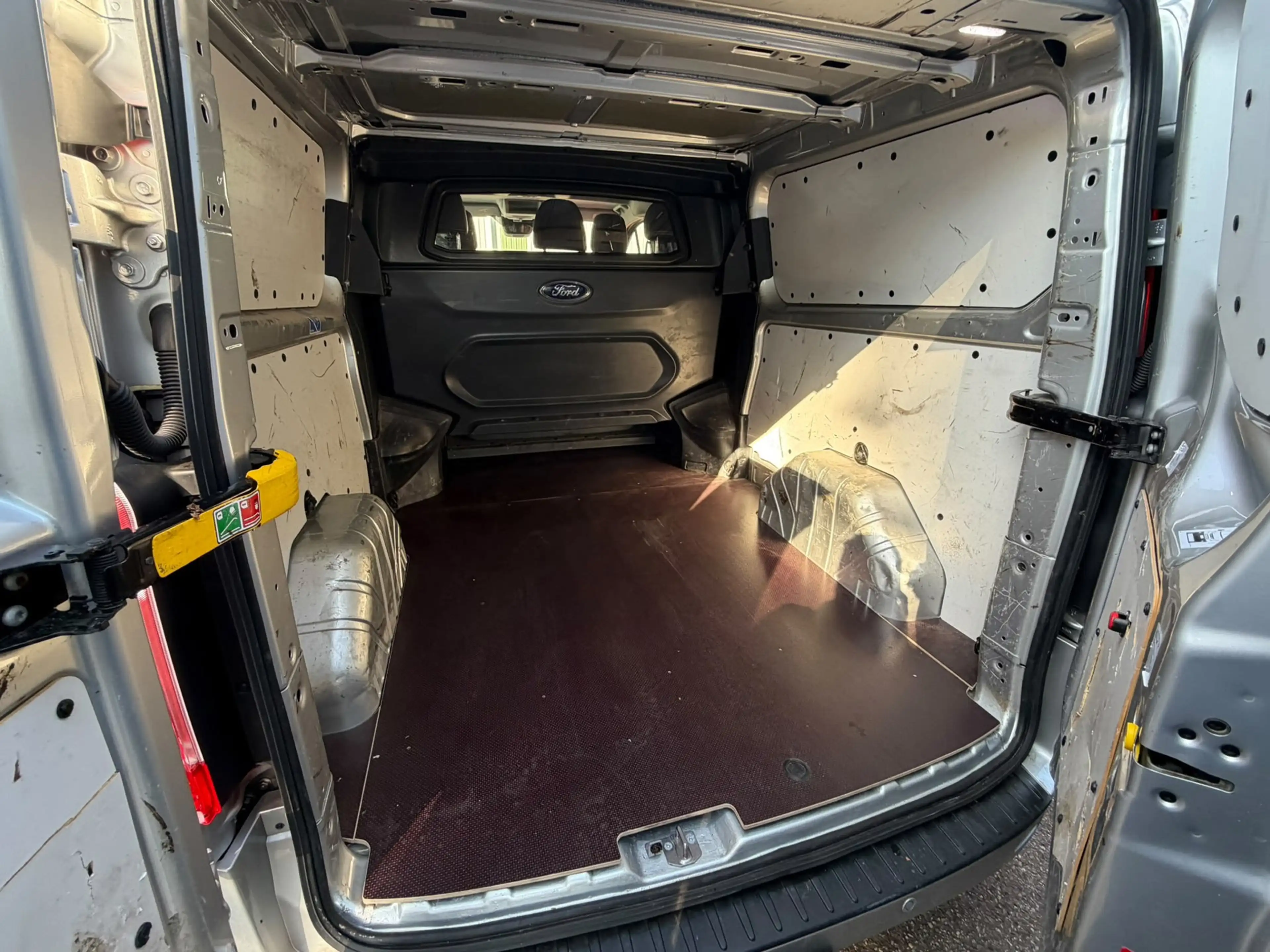 Ford Transit Custom 320 2.0 TDCI L2H1 Platinum Edition DC / Automaat 1 — photo 12