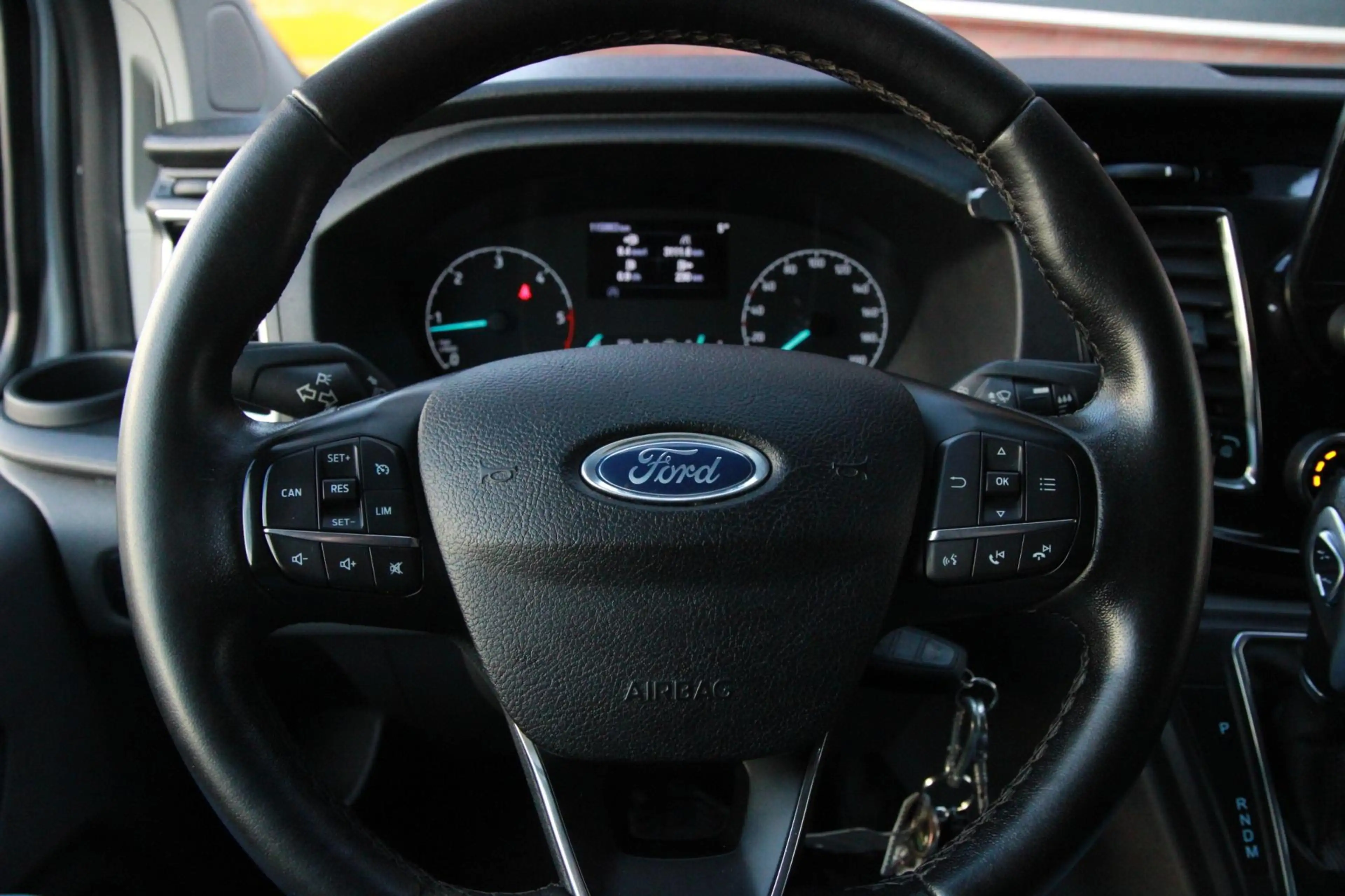 Ford Transit Custom 320 2.0 TDCI L2H1 Platinum Edition DC / Automaat 1 — photo 20