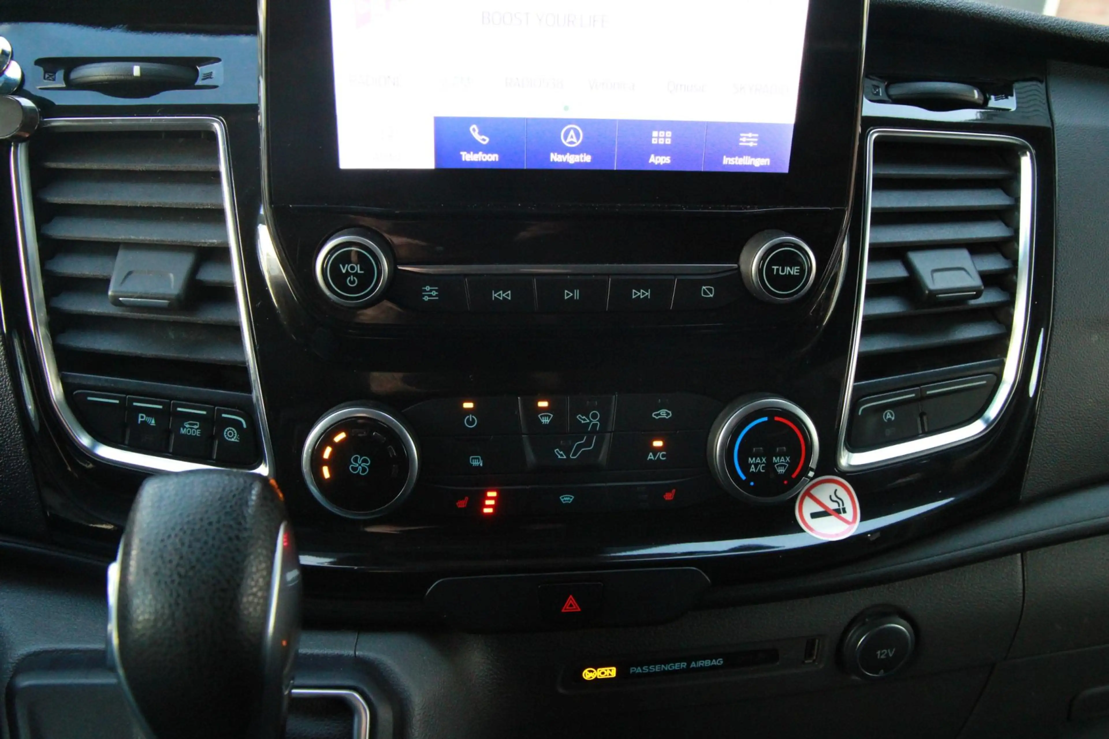 Ford Transit Custom 320 2.0 TDCI L2H1 Platinum Edition DC / Automaat 1 — photo 23