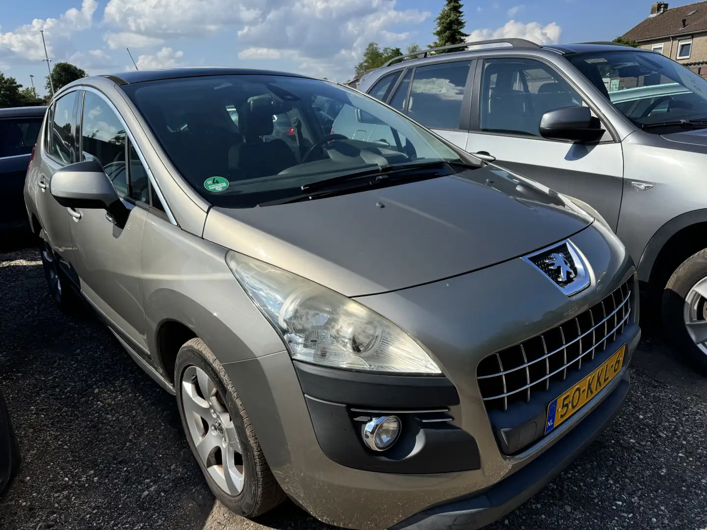 Peugeot 3008 1.6 VTi Première Grijs - 1