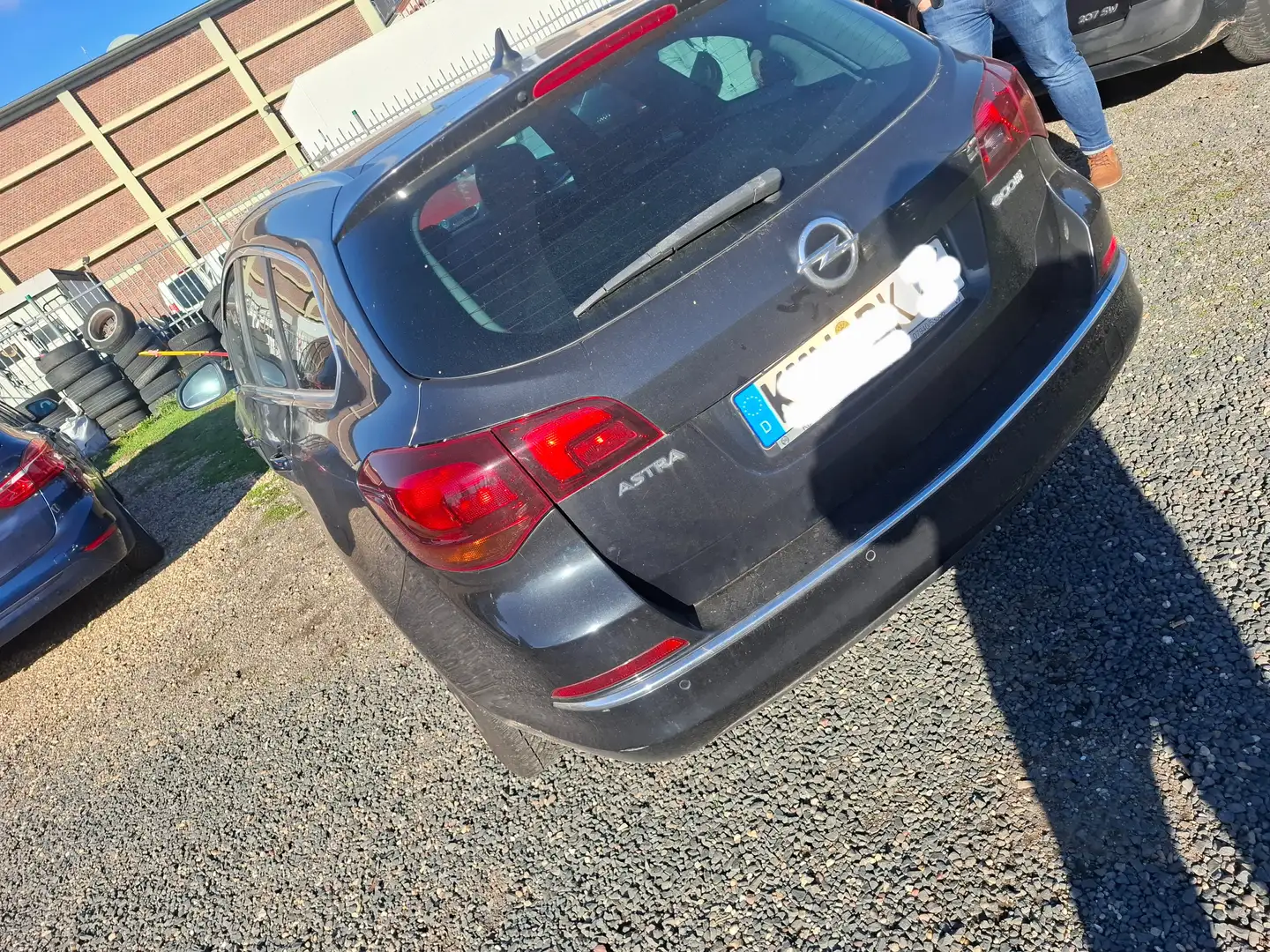 Opel Astra Exklusiv 1.6 Euro 6 Schwarz - 2
