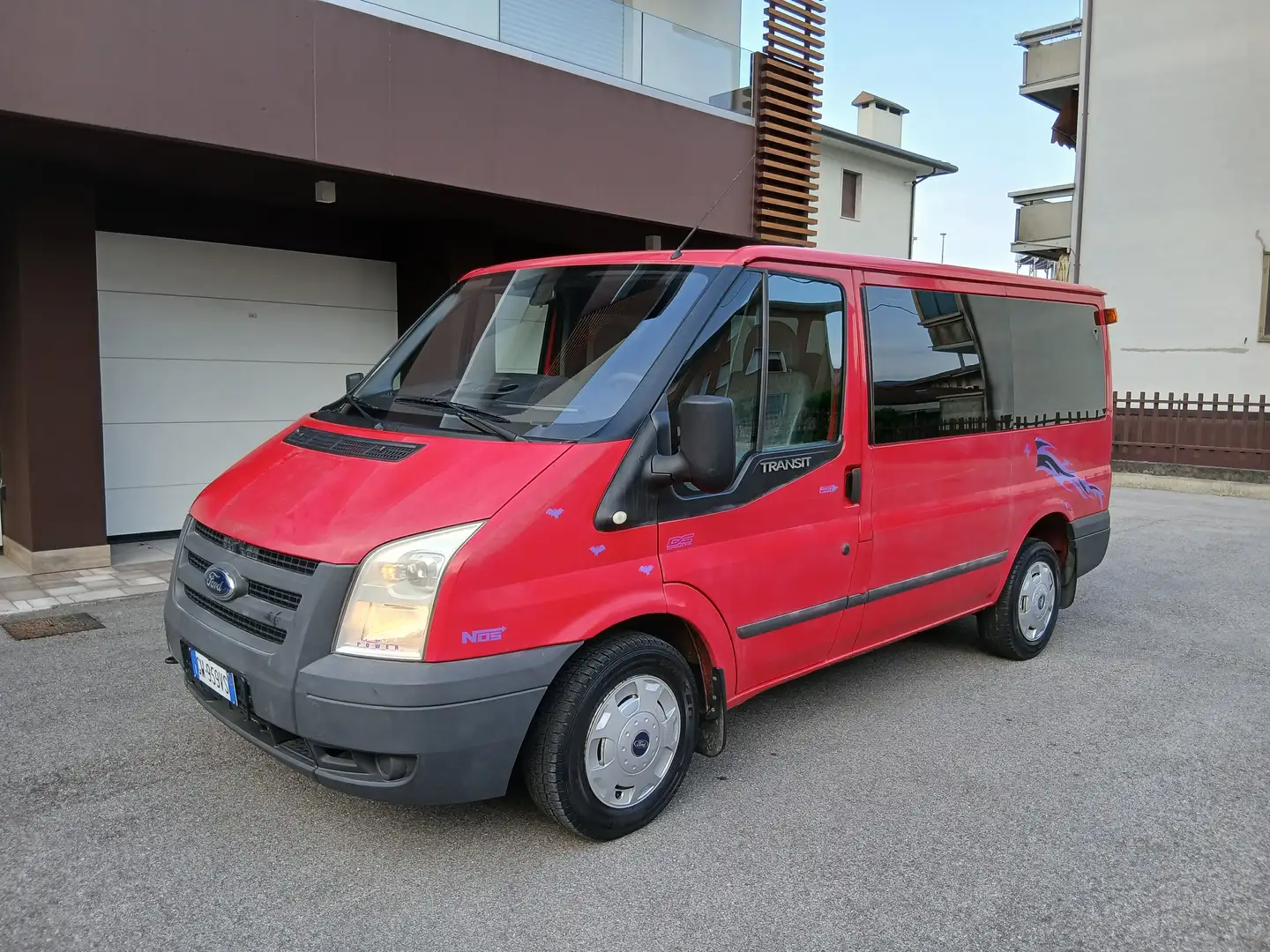Ford Tourneo Transit Tourneo 2.2 Cdti 86 cv 9 posti Rosso - 2