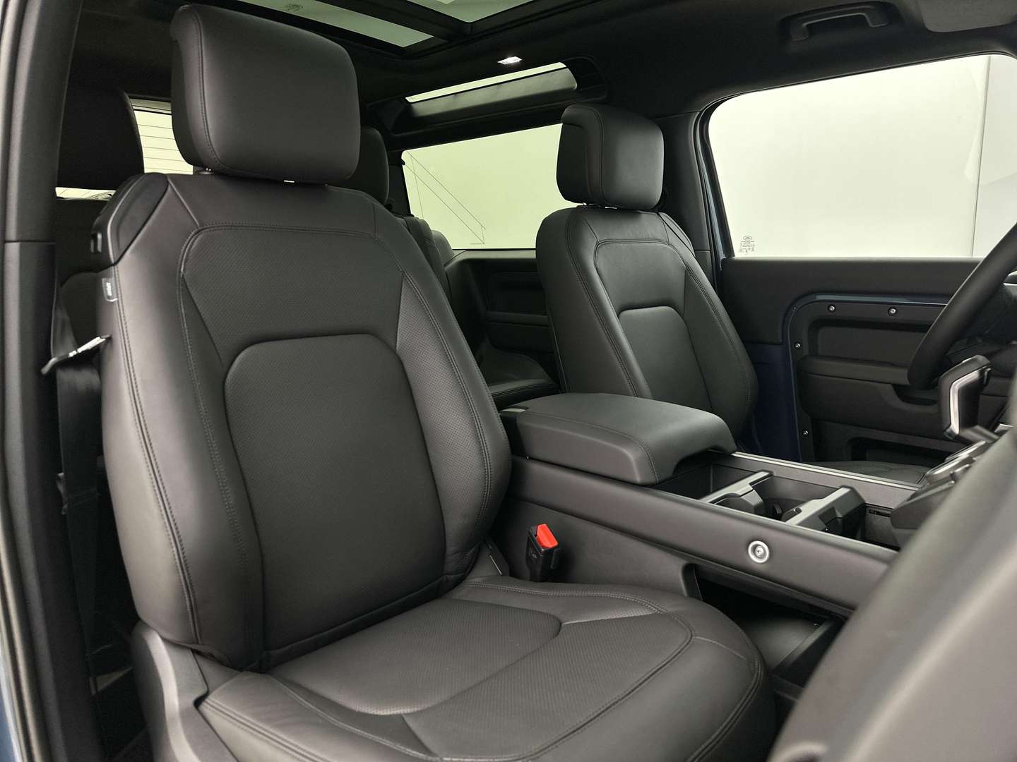 Land Rover Defender 90 D300 X-Dynamic HSE Lichte Vracht -  - Joinsteer - #4