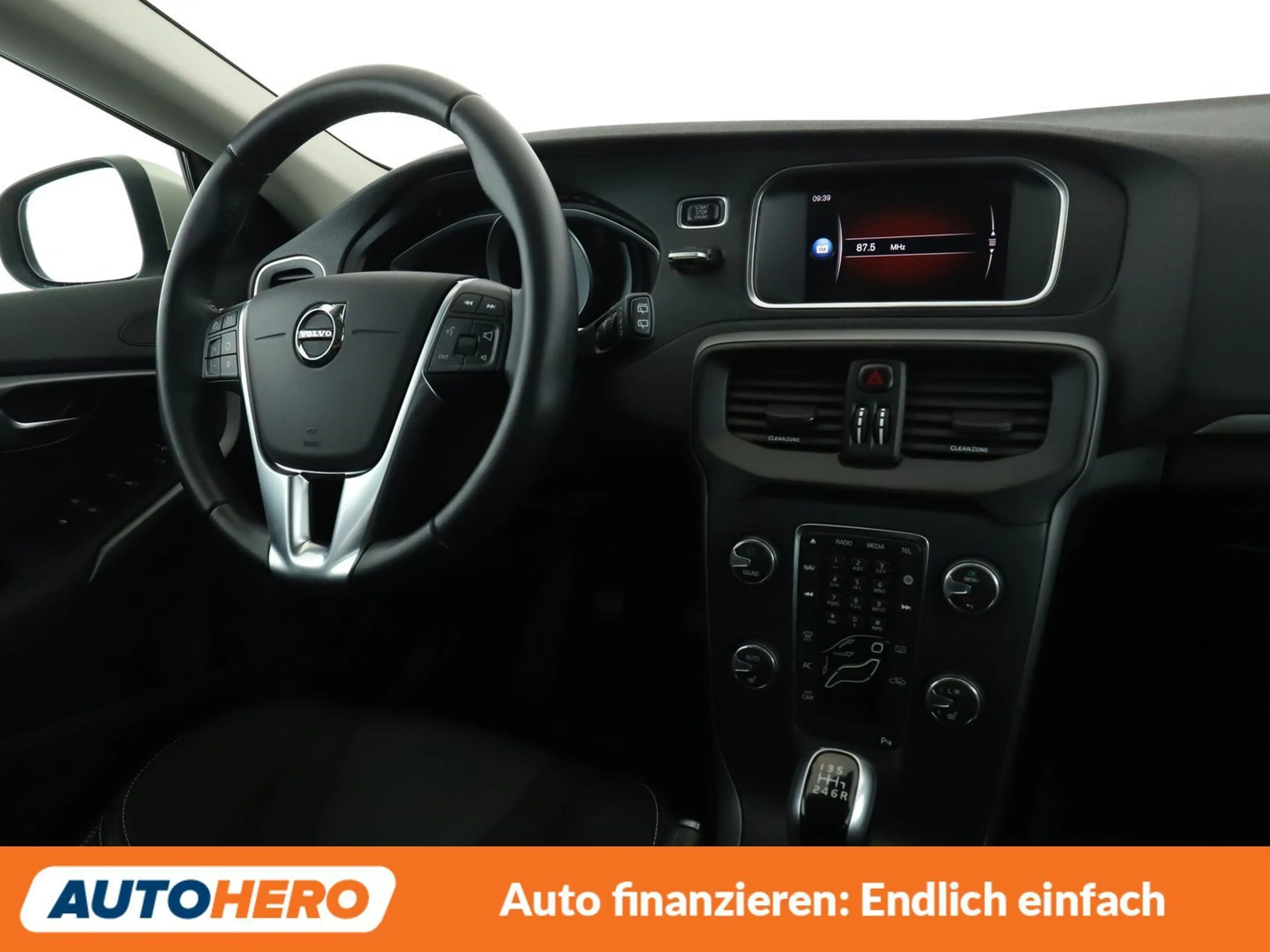 Volvo V40 2.0 T2 Momentum*NAVI*TEMPO*CAM*PDC*SHZ* — photo 13