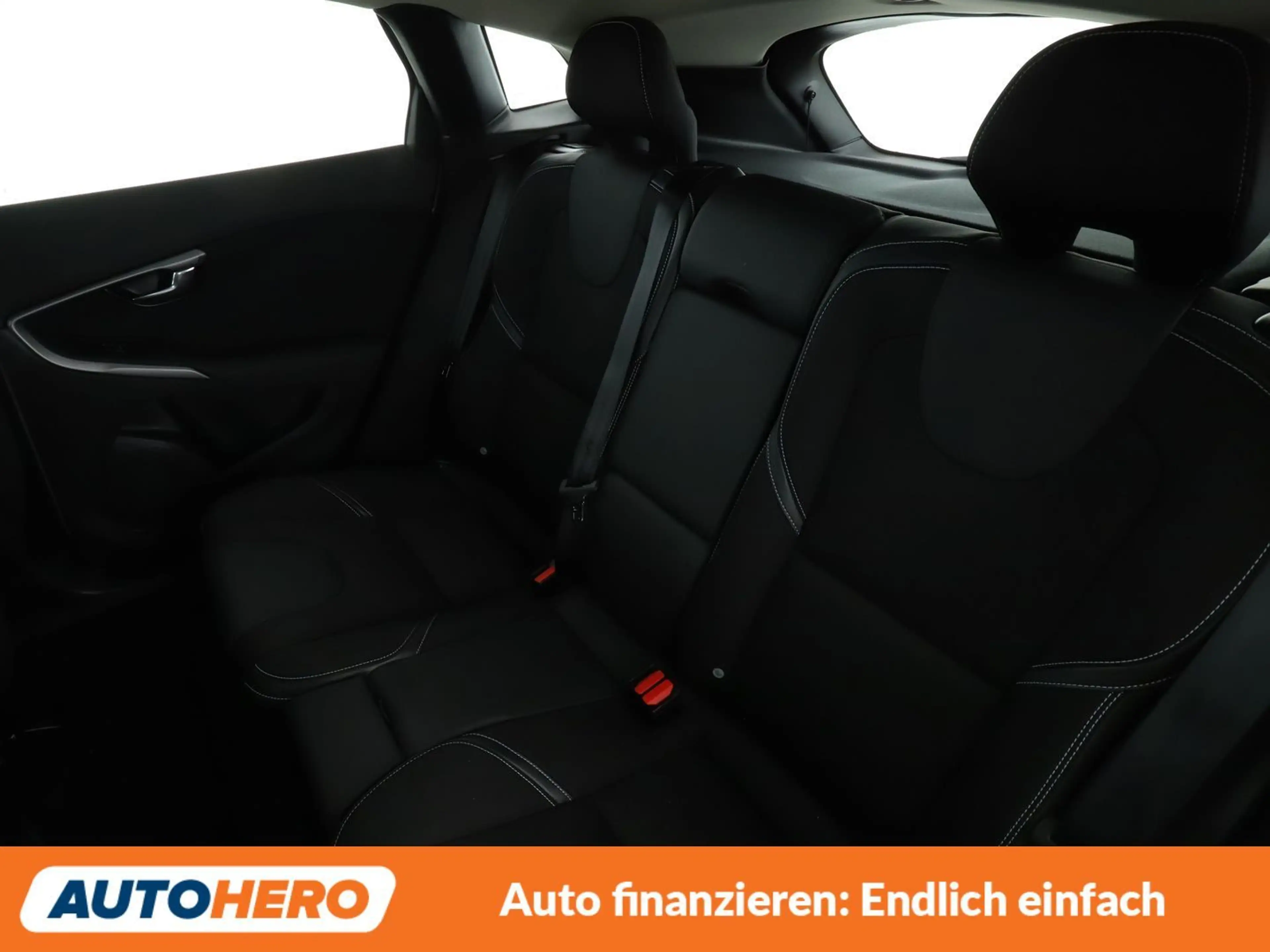 Volvo V40 2.0 T2 Momentum*NAVI*TEMPO*CAM*PDC*SHZ* — photo 14