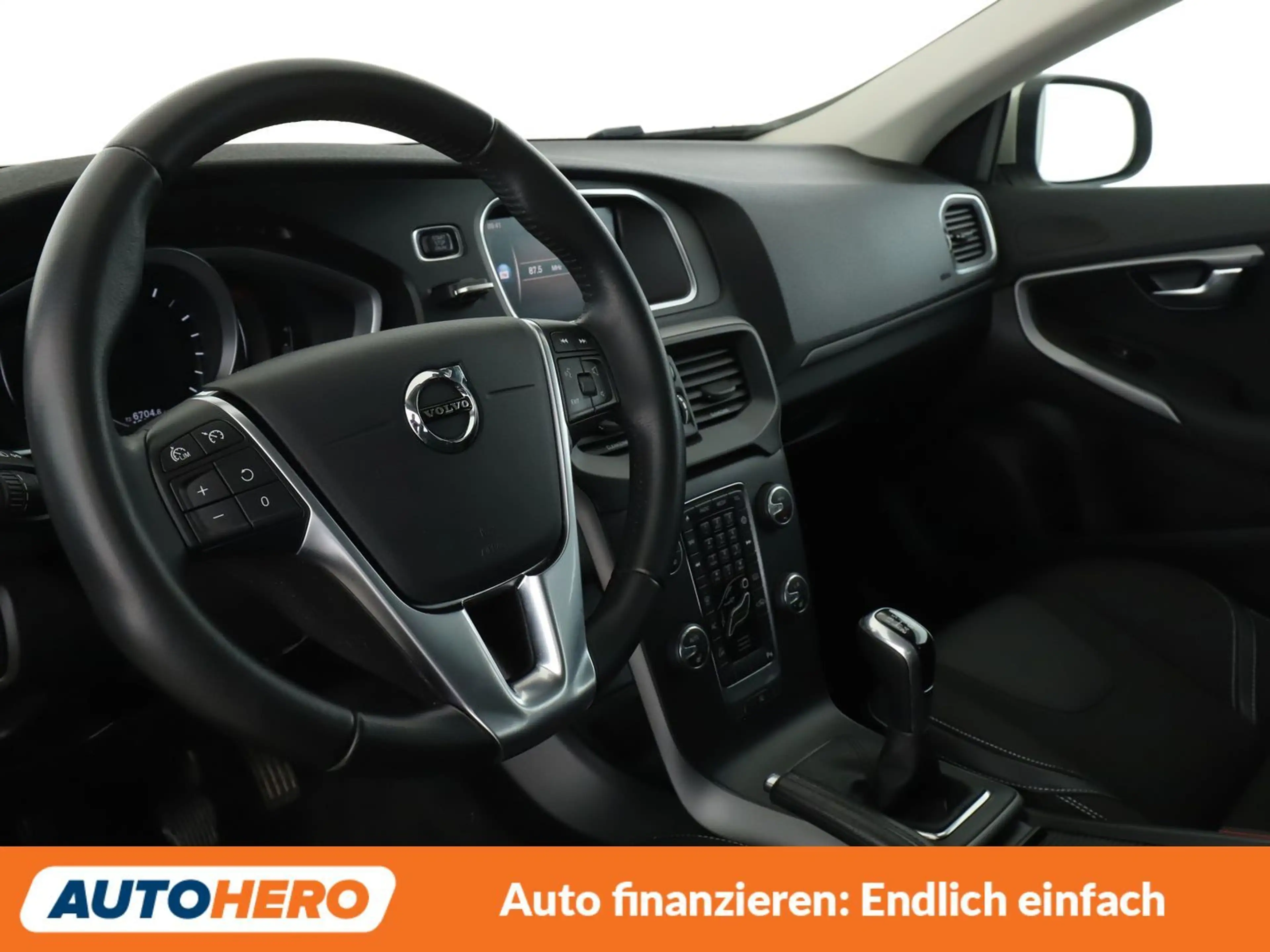 Volvo V40 2.0 T2 Momentum*NAVI*TEMPO*CAM*PDC*SHZ* — photo 11